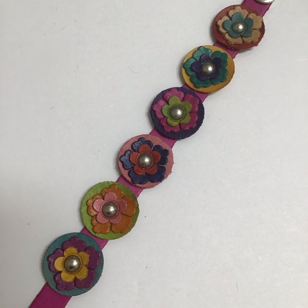 Leather Bracelet Daisy Flower Handmade Mexico 2-Snap Pinkish Band Cowgirl NEW - Picture 2 of 6